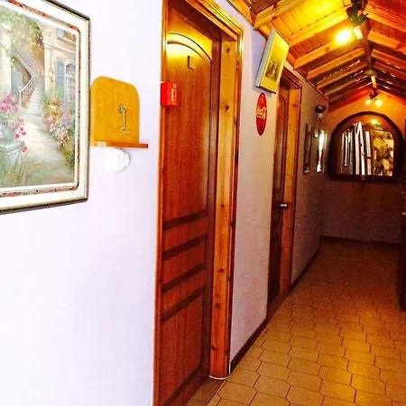 Erato نيوز  بانتيليموناس