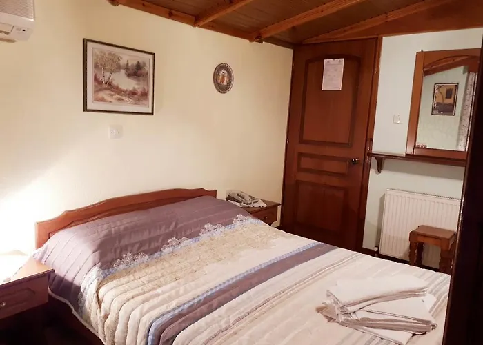 Erato Hotel Neos Panteleimonas